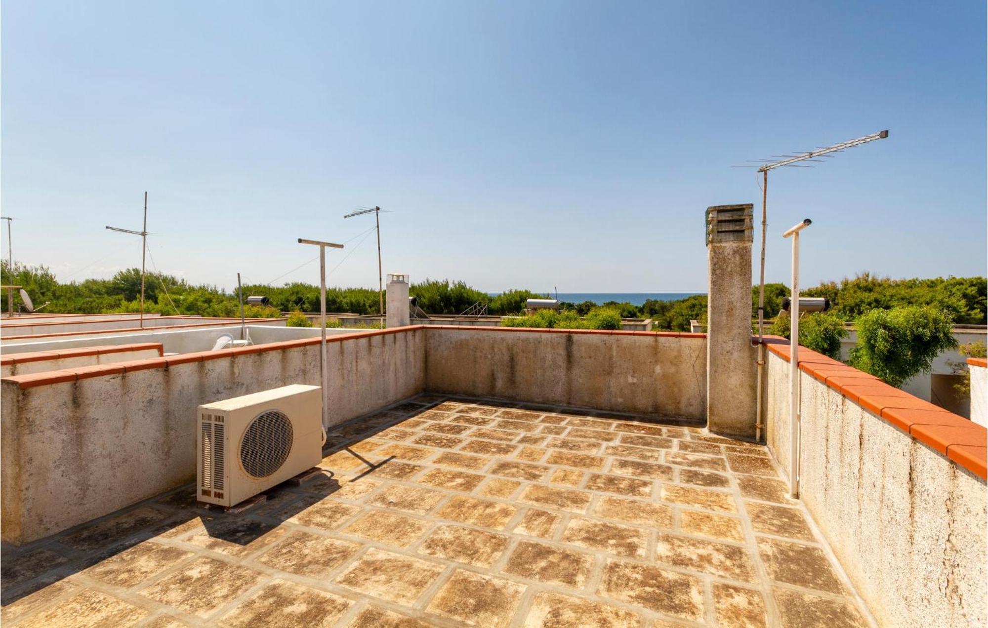 Awesome Home In Manduria With Kitchen Экстерьер фото